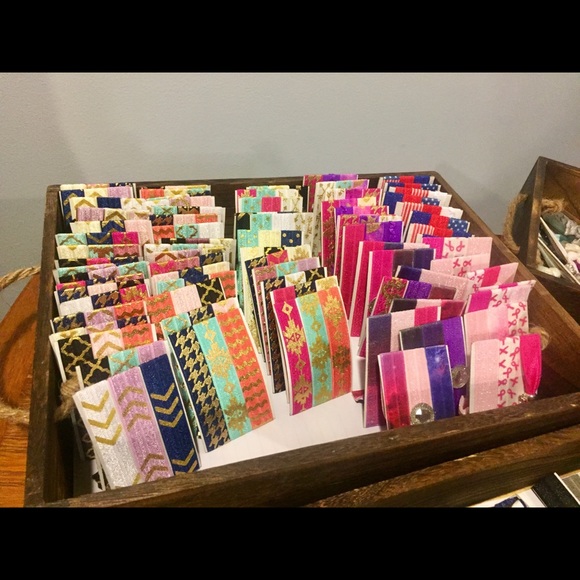 25 count New Elastic Hair Tie Bracelet Sets! - Picture 7 of 8